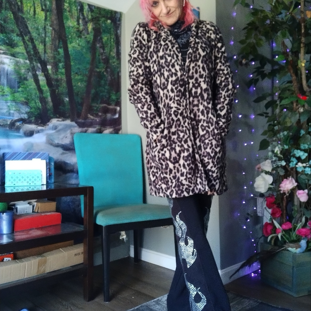 Leopard Print Soft Lightweight Coat - image 2